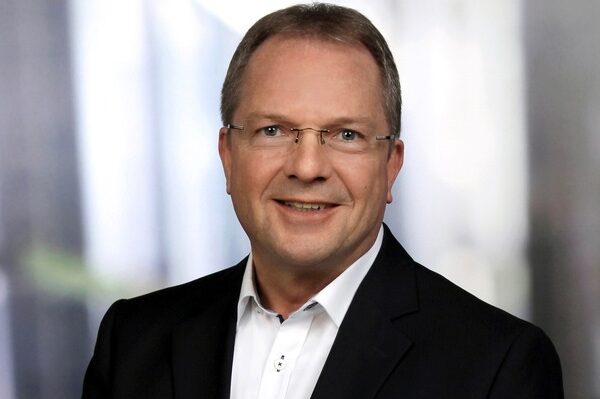 Warum Interim-Management die Rettung in der Krise sein kann – Gert Löhmer von GL Consulting & Interim erklärt, wie Unternehmen wieder auf Kurs kommen