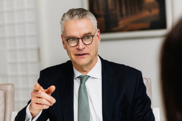 Regulierungspläne gefährden Stromnetzausbau: Droht Deutschland der Netzausbau-Stopp?