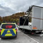 POL-OH: Kontrollschwerpunkt Verkehrssicherheit – Unfallbeschädigter Lkw angetroffen – Weiterfahrt untersagt